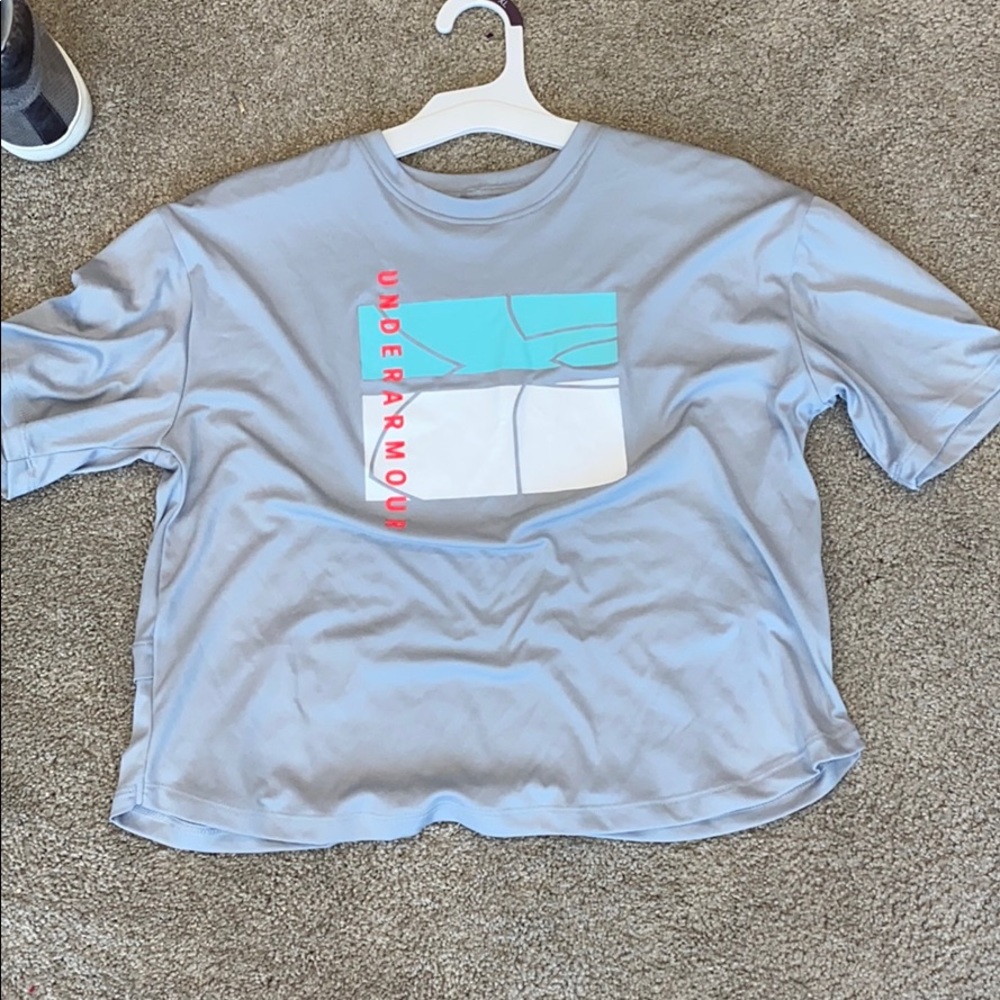 🦋3/$9🦋GIRLS UNDER ARMOUR SHIRT